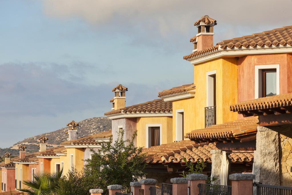 Agora Villa *